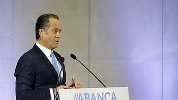 Escotet (Abanca) ve un "retroceso" de multilateralismo y anticipa que la incertidumbre "llegó para quedarse"