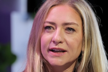 Whitney Wolfe Herd creó Bumble después de trabajar en Tinder y buscar una alternativa para las interacciones digitales. REUTERS/Andrew Kelly