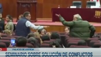 Miembros de la PNP solucionan