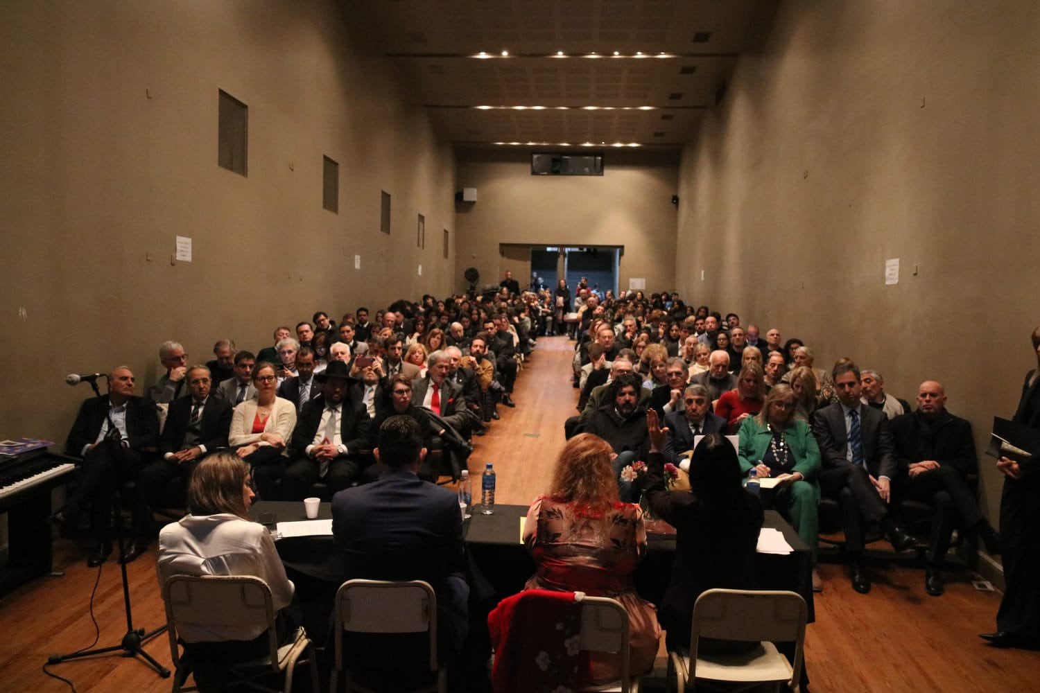 La DAIA presentó en el Colegio Nacional Buenos Aires su Informe Anual sobre Antisemitismo en la Argentina 2025, elaborado hace 27 años por su Centro de Estudios Sociales