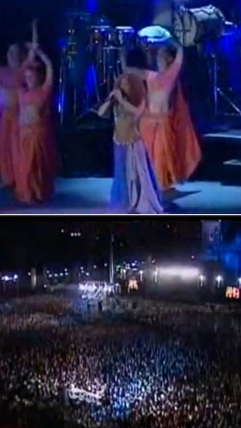 Shakira actuando en el escenario