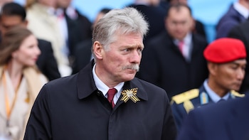 El Kremlin afea las reinhumaciones de líderes históricos ucranianos: "Se glorifica a criminales nazis"