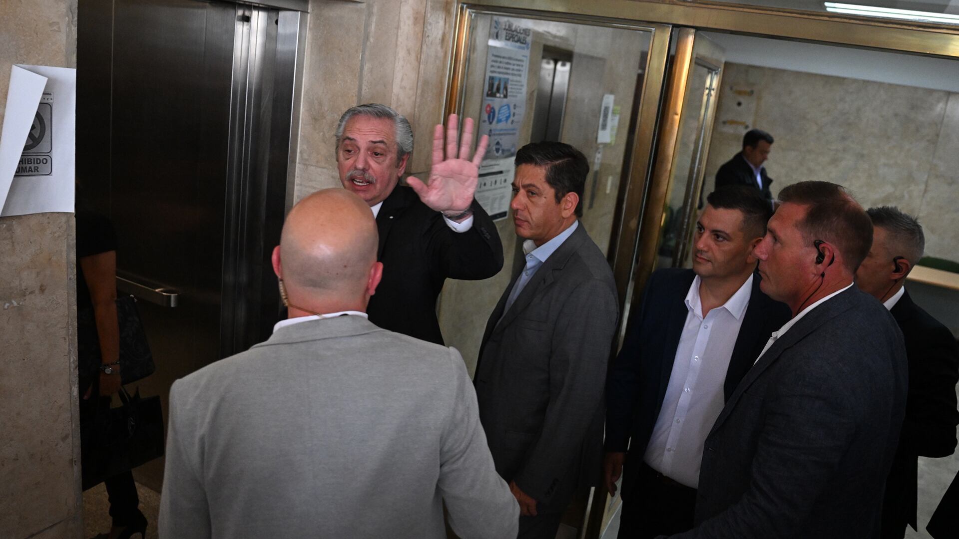 El ex presidente en los tribunales federales de Comodoro Py