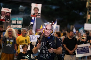 Manifestaciones en contra del gobierno a lo largo y ancho de Israel, principalmente por la duración de la guerra en Gaza y en apoyo a aquellos civiles secuestrados el 7 de octubre que no han aparecido todavía. (REUTERS/Florion Goga)