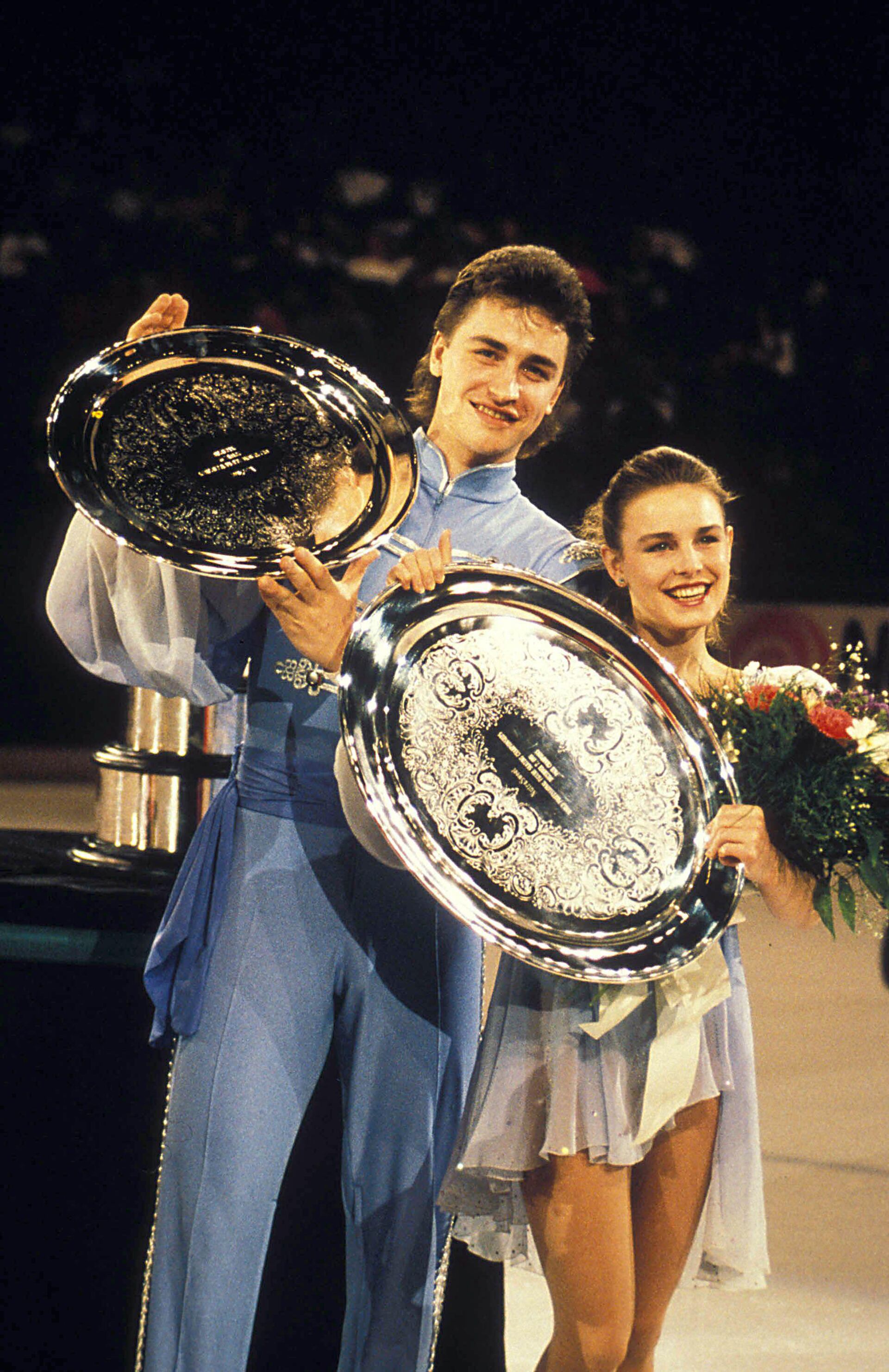 La exitosa dupla de Sergei Grinkov y Ekaterina Gordeeva conquistó dos oros olímpicos y cuatro campeonatos mundiales en patinaje en pareja (Crédito: Grosby)