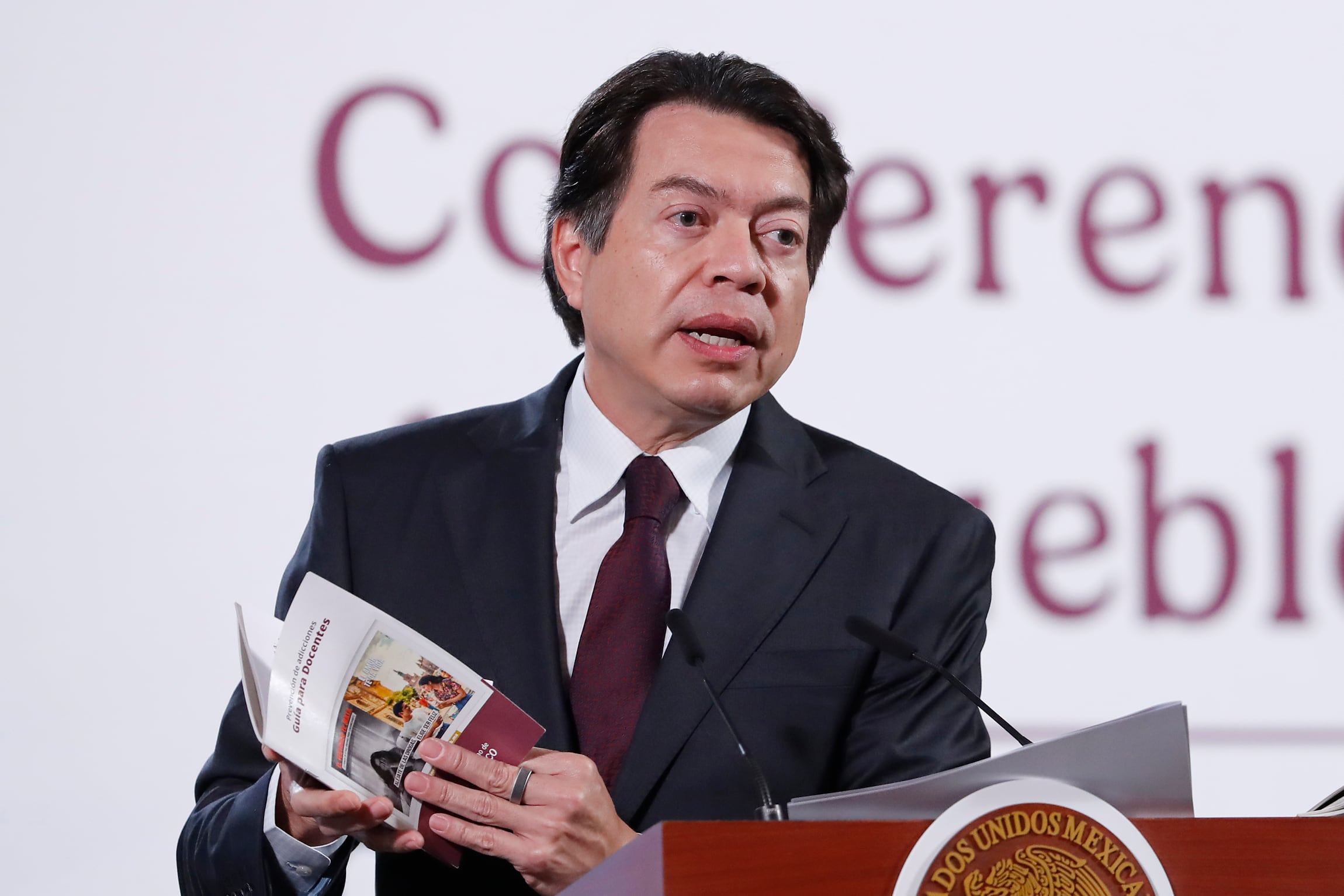 El secretario de Educación Pública (SEP) Mario Delgado habla en una rueda de prensa. Imagen de archivo. EFE/ Mario Guzmán