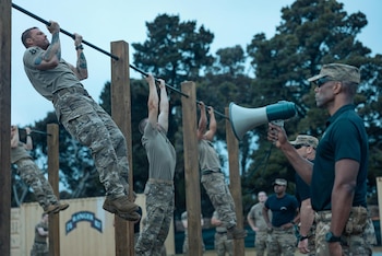 La asesoría de ex Rangers