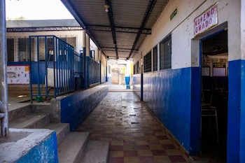El aula de parvularia contará con sanitario infantil, ducha, lavamanos y una bodega para materiales educativos.