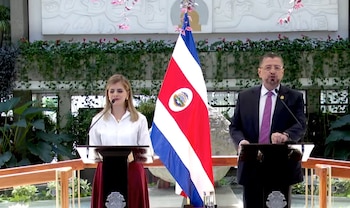 Rodrigo Chaves nombró a Laura