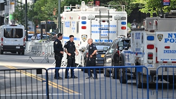 El Departamento de Policía de Nueva York ordena cierres y controles cerca del Madison Square Garden por la boda de Taylor Swift y Travis Kelce