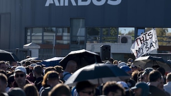 UGT plantea suspender varios días la huelga en Airbus para dar "un margen" a la empresa