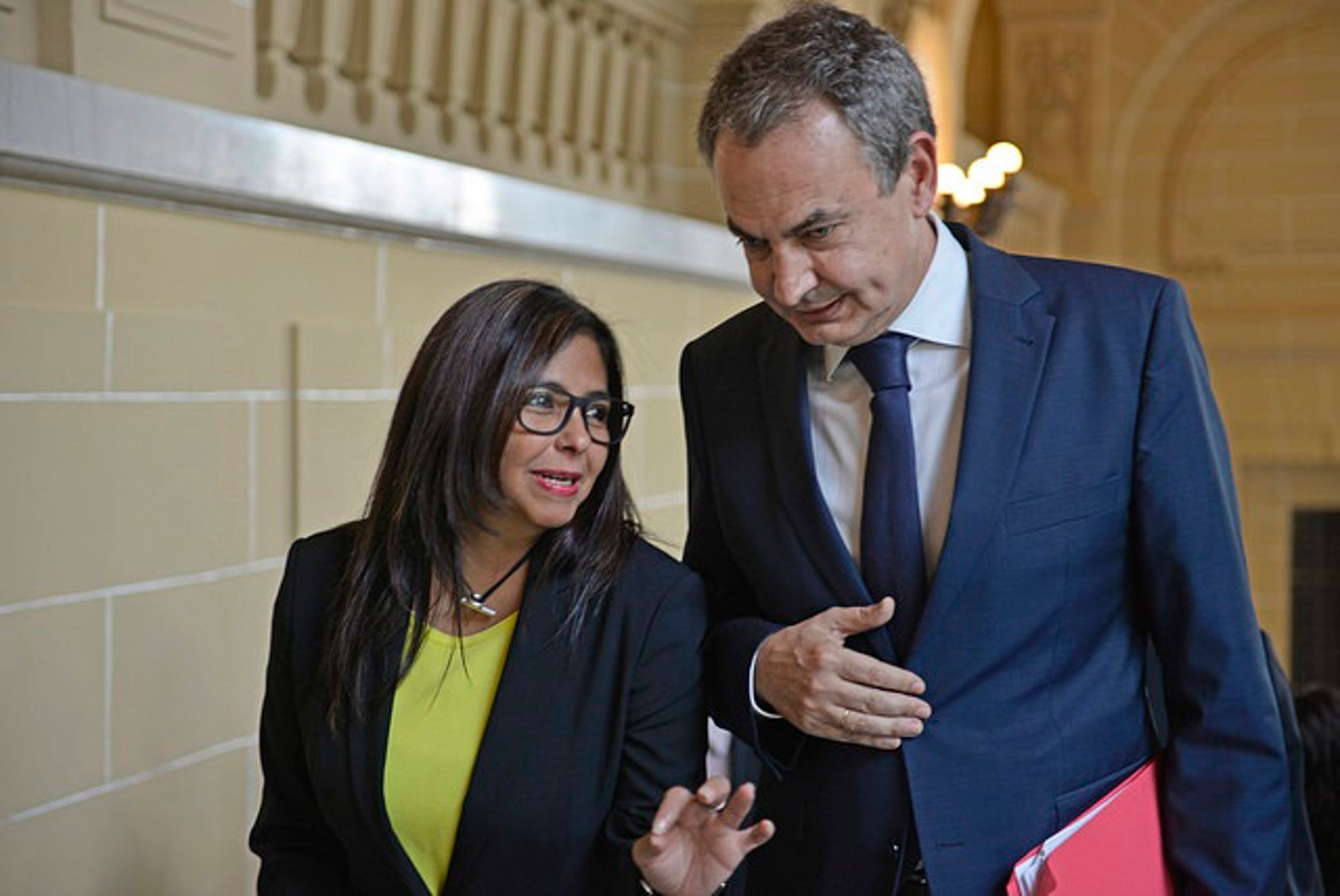 Zapatero en Caracas con Delcy Rodríguez, en una foto de archivo. (Europa Press)