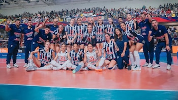 A qué hora juega Alianza