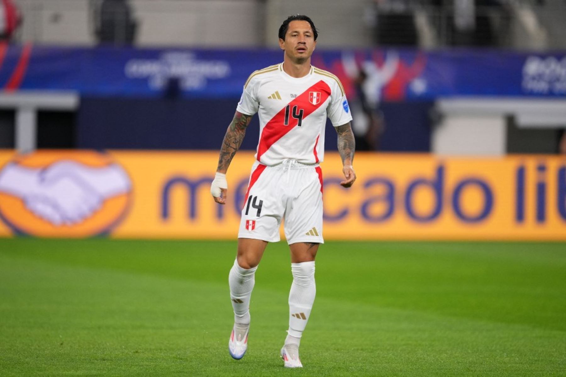 Gianluca Lapadula no ha podido anotar con la selección peruana en las Eliminatorias 2026. - créditos: Serie A