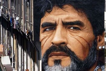 El icónico mural de Maradona
