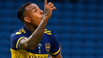 Boca Juniors rechazó una oferta por el colombiano Sebastián Villa