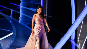 Mila Kunis, la actriz que desafía los códigos de las alfombras rojas en Hollywood