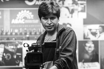 El director de Wiñaypacha, Óscar