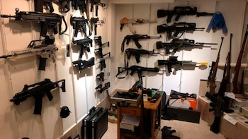 El hombre ahora sentenciado proporcionaba