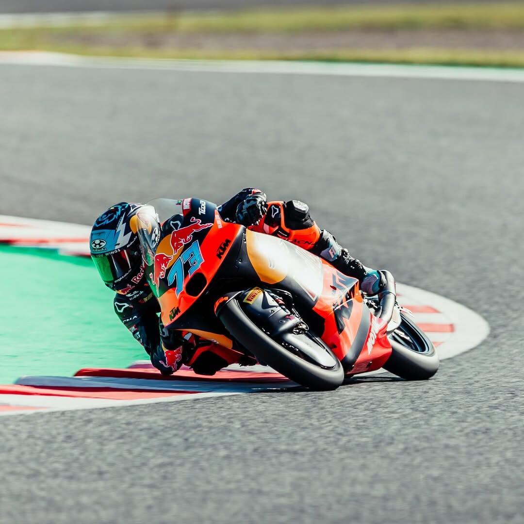Perrone en la pista de Motegi