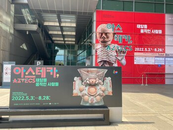 Marcelo Ebrard presumió "Los Aztecas",