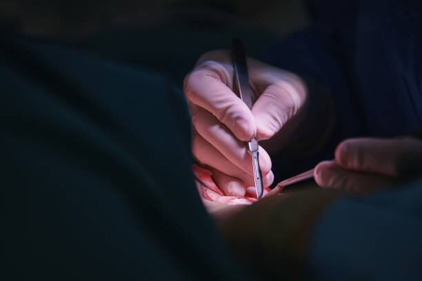 El médico fue acusado de intimidar con un cuchillo y aludir a poseer una pistola - crédito iStock