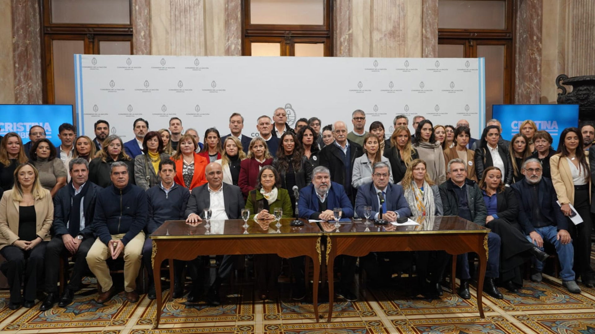 El encuentro reunió a senadores y diputados del peronismo