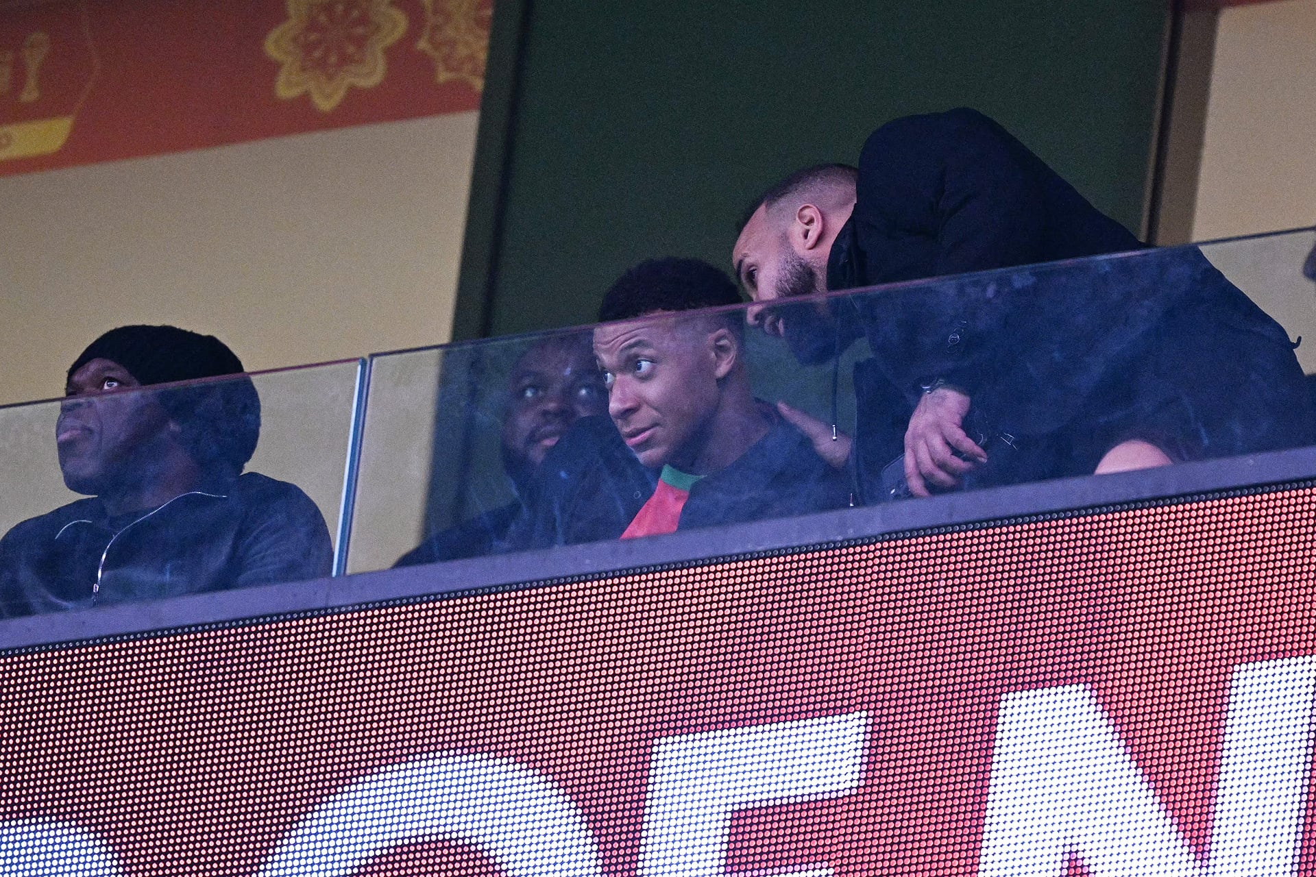 Otra postal de Mbappé (Photo by Gabriel BOUYS / AFP)