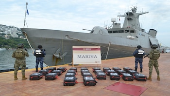 Además fueron detenidas varias personas