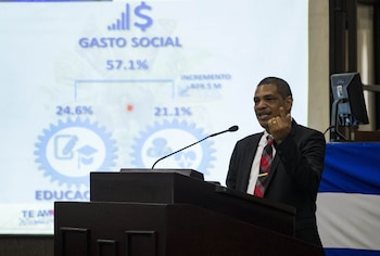 Renunció el ministro de Hacienda