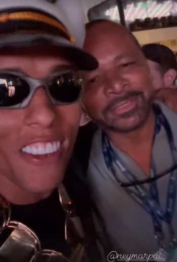 El influencer Buzeira también se