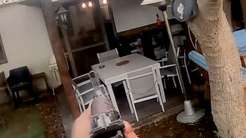 Un terrorista de Hamas dispara