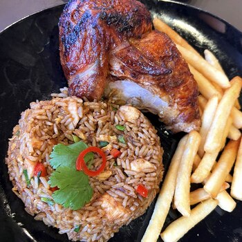 Pollos & Jarras presenta una