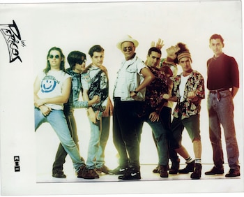 El álbum Inmortal marca el regreso de Los Pericos a las composiciones originales, explorando nuevas temáticas y estilos sin perder su esencia reggae rock