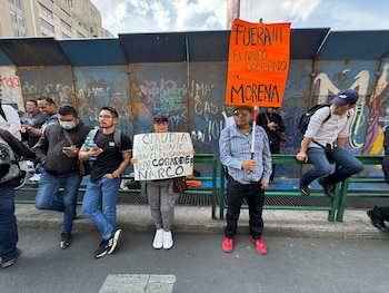 Carteles de los manifestantes durante
