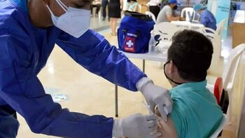 Por falta de vacunas, cartagena suspende inmunización en cuatro centros comerciales.