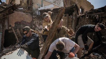 Ucrania está reconstruyendo sus ciudades