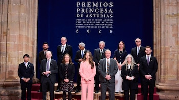 La princesa Leonor recibe en solitario a los ganadores de los Premios Princesa de Asturias 2026 en una jornada histórica