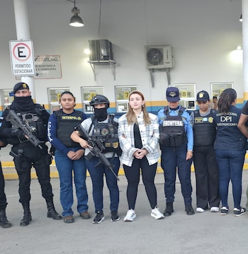 La joven había sido capturada en Guatemala antes de ser entregada a Honduras. (FOTO: X)