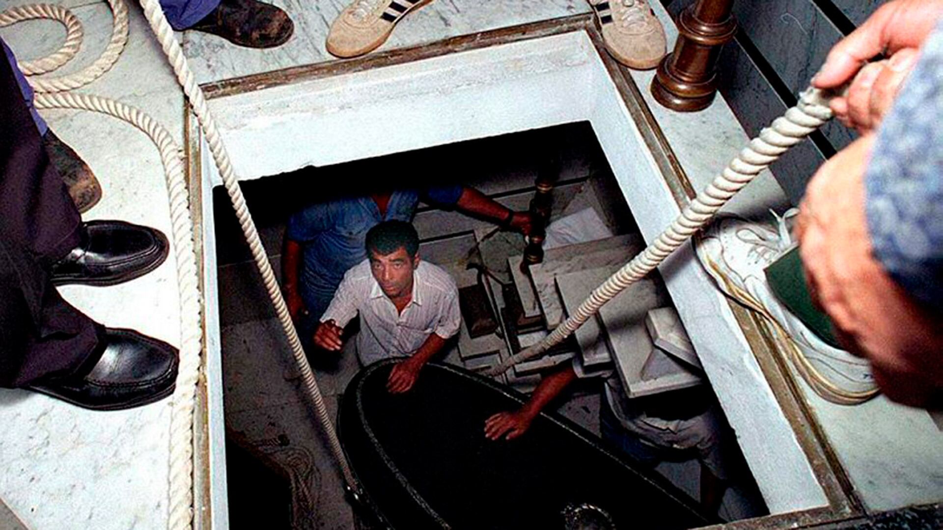 Pericias en la tumba de Juan Domingo Perón