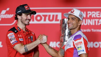 Bagnaia, solvente defensor; Martín, el