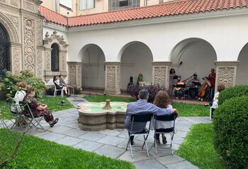 Concierto al aire libre organizado