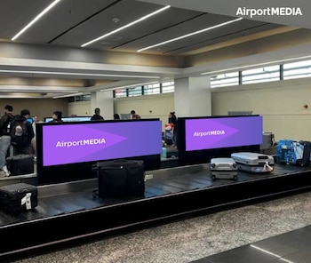 Aeropuertos Argentina incorporó pantallas a las 35 terminales del país que permiten la compra de publicidad programática