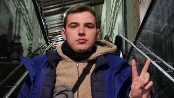 Ruslan Denisov tiene 23 años