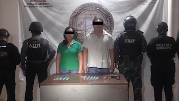 Detienen a dos presuntos integrantes del Cártel de Sinaloa tras ataque a balazos en bar “La Perla” de Tapachula