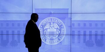 La evolución de estos indicadores económicos es crucial para entender las dinámicas inflacionarias actuales y futuras en Estados Unidos, especialmente en un contexto donde las decisiones de la Reserva Federal juegan un papel determinante en la estabilidad económica del país. Créditos: REUTERS/Kevin Lamarque