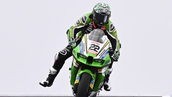 Lowes manda en los entrenamientos