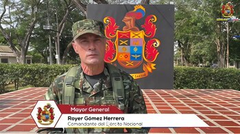 “Se adquirirán un total de 16 sistemas de obuses de 105 milímetros para mejorar la artillería de campaña", dijo el general Roger Gómez - crédito @emisoraejercito/Instagram