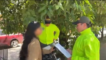 La Policía Nacional informó que la mujer habría coordinado actividades de la estructura Armando Ríos en San José del Guaviare y Calamar - crédito Policía Nacional/Dijín