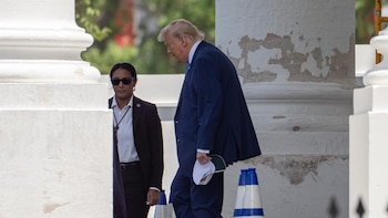 Trump asegura que Israel cesará sus ataques en Líbano alegando que, de no ser por él, habría sido "aniquilado"